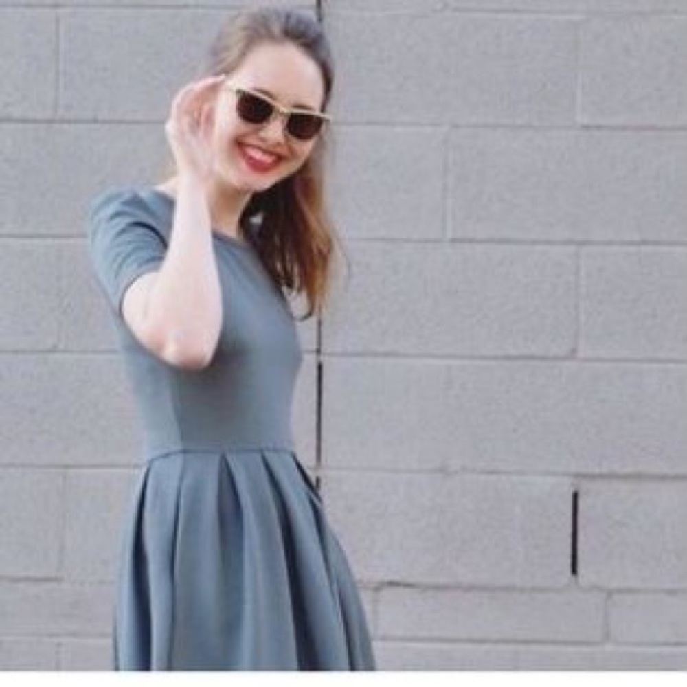 NWT XS Lularoe Amelia Dress in Gray